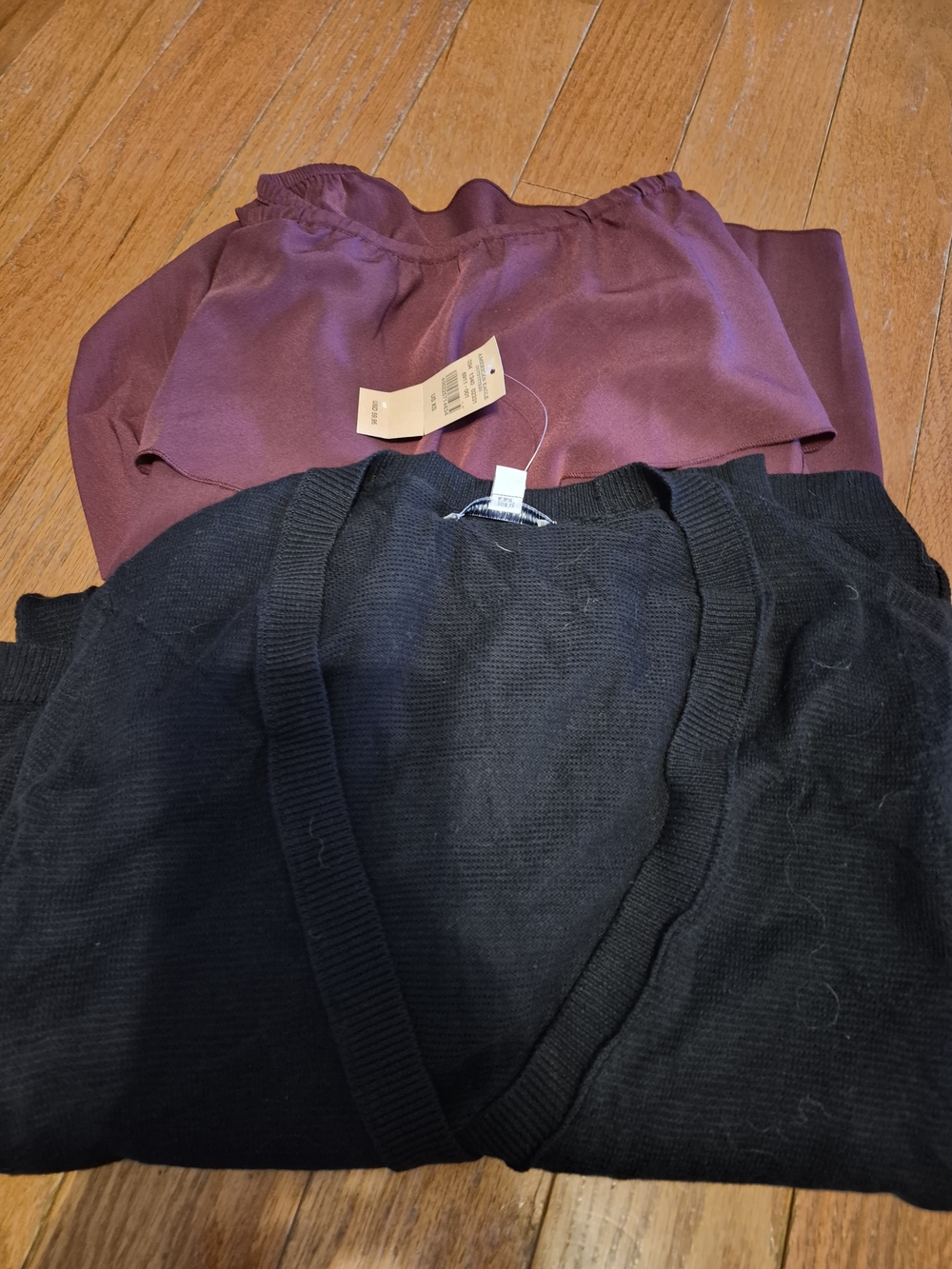 Black V-Neck Sweater + Plum Blouse Duo Size X Small